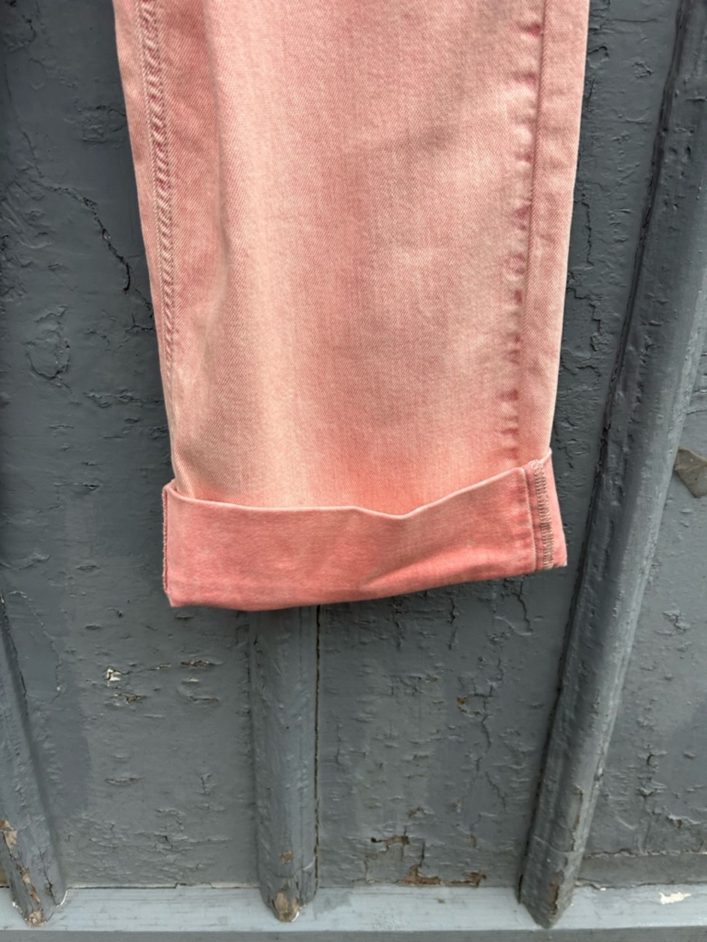 Pilcro Pink Cuffed Oversized High-Rise Wide-Leg Jeans, size 26 - Picture 6 of 13